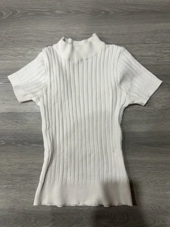 White Ribbed Short-Sleeve Mock Neck Top - Picture 1 of 1